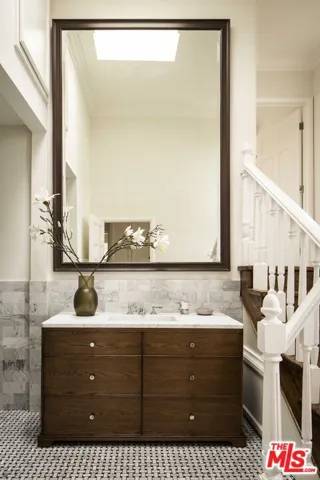 2439 Creston Way, Los Angeles, California 90068