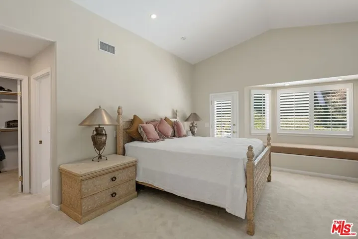2663 Country Lane, Westlake Village, California 91361
