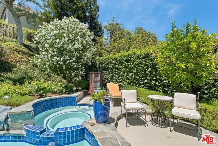 2663 Country Lane, Westlake Village, California 91361