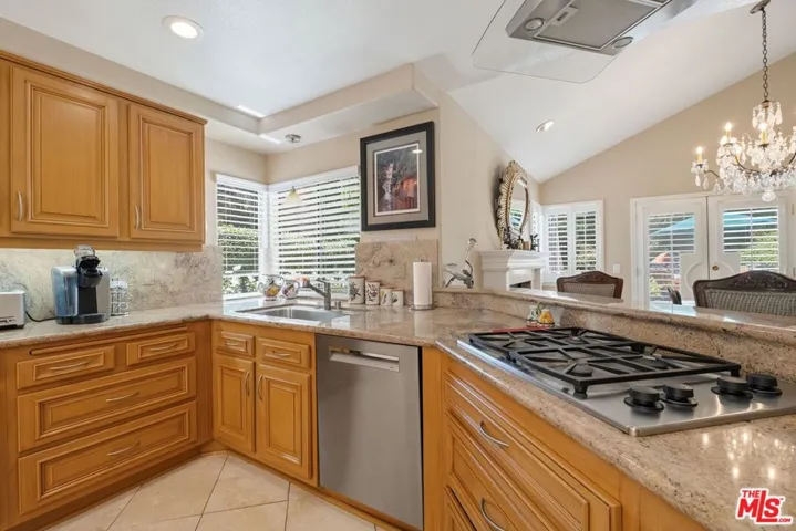 2663 Country Lane, Westlake Village, California 91361