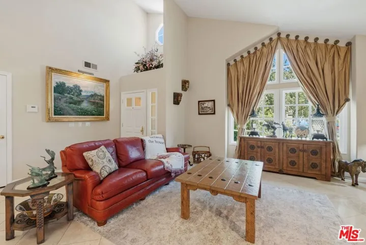 2663 Country Lane, Westlake Village, California 91361