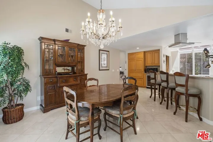 2663 Country Lane, Westlake Village, California 91361