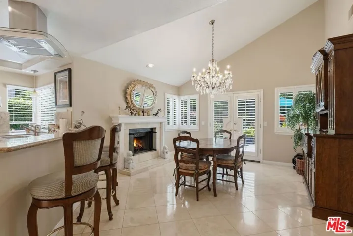 2663 Country Lane, Westlake Village, California 91361