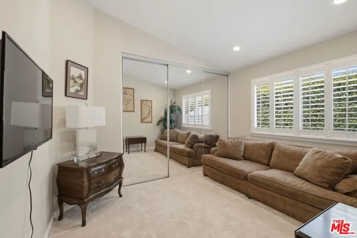 2663 Country Lane, Westlake Village, California 91361