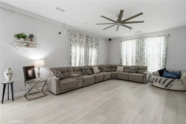13225 Mountain, Pinon Hills, California 92372