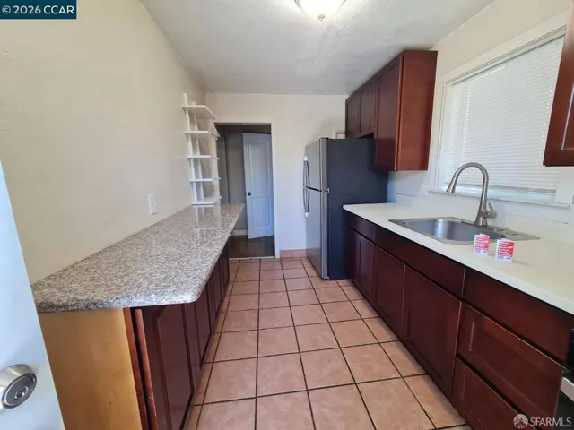 100 12th St, Richmond, California 94801