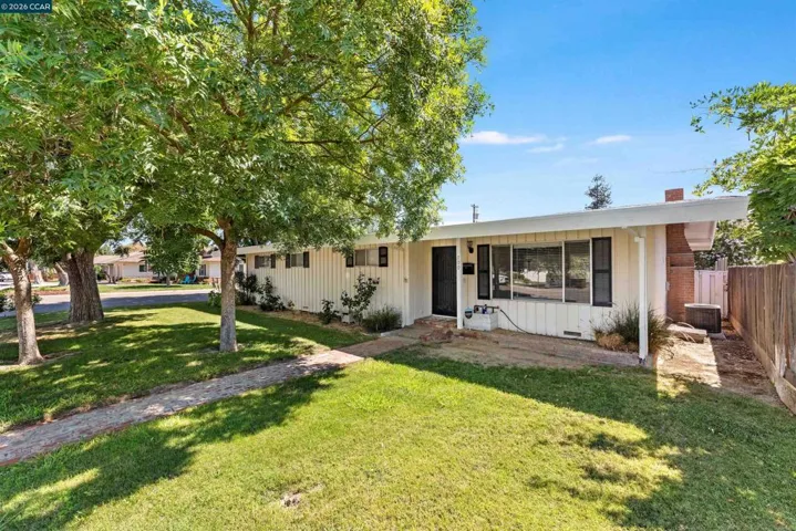 700 Real Ave, Newman, California 95360