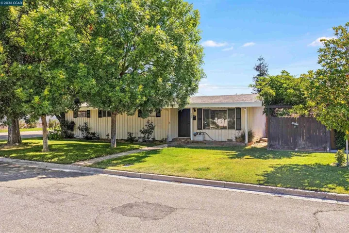 700 Real Ave, Newman, California 95360