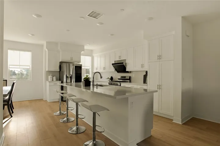 10942 Champions Lane, Cypress, California 90720