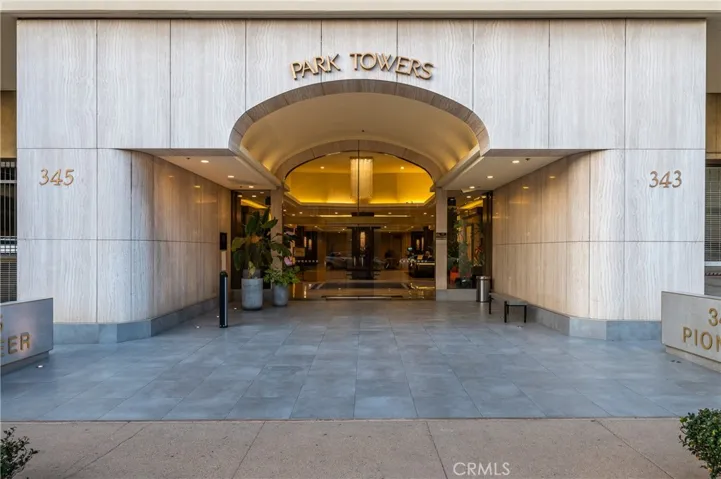 345 Pioneer Drive 905, Glendale, California 91203