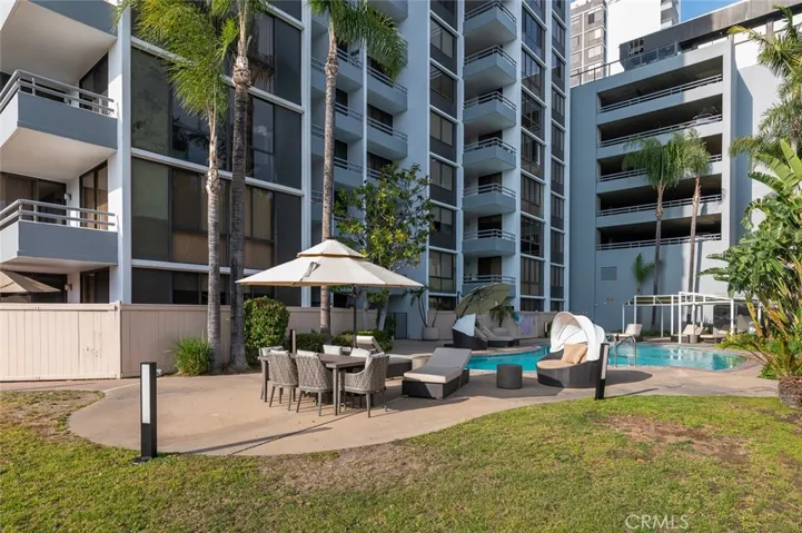 345 Pioneer Drive 905, Glendale, California 91203