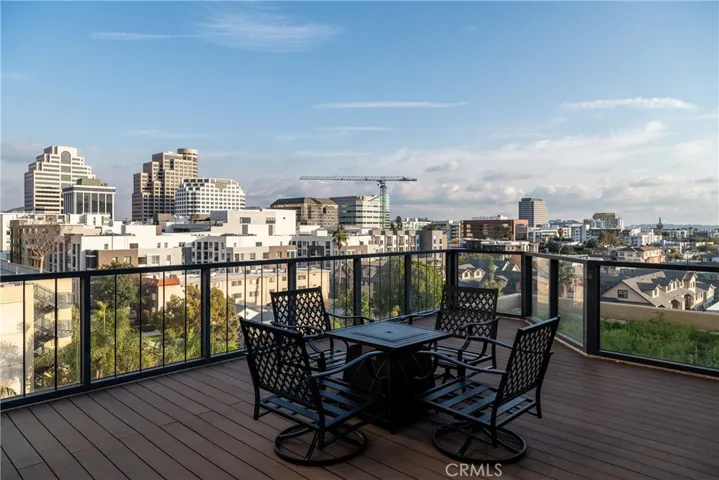 345 Pioneer Drive 905, Glendale, California 91203