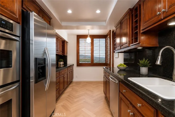 345 Pioneer Drive 905, Glendale, California 91203