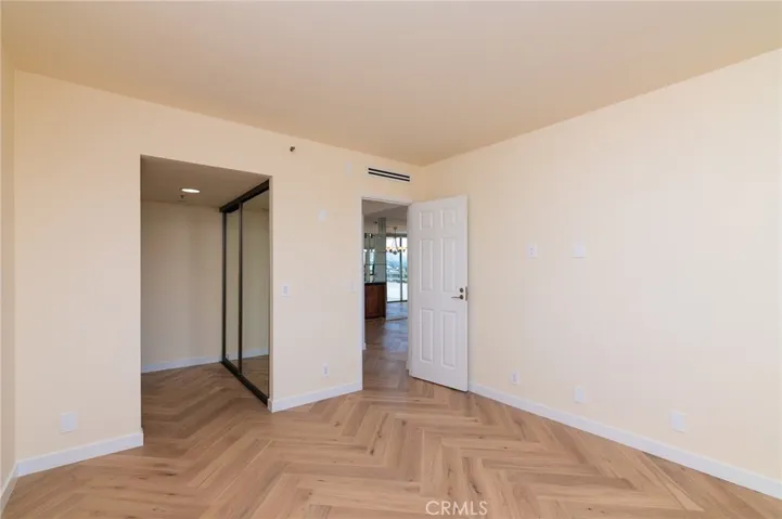 345 Pioneer Drive 905, Glendale, California 91203