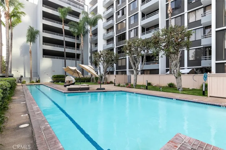 345 Pioneer Drive 905, Glendale, California 91203