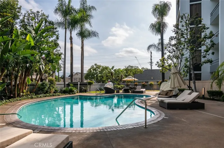 345 Pioneer Drive 905, Glendale, California 91203