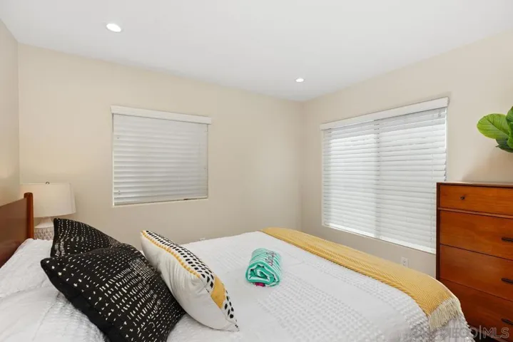 801 W Hawthorn St 301, San Diego, California 92101