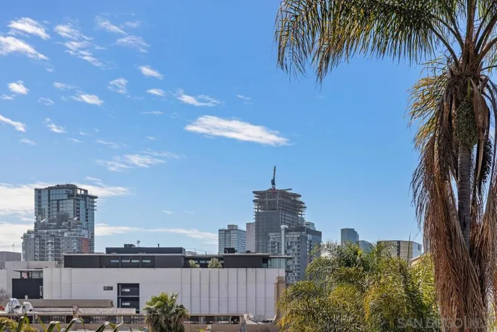 801 W Hawthorn St 301, San Diego, California 92101