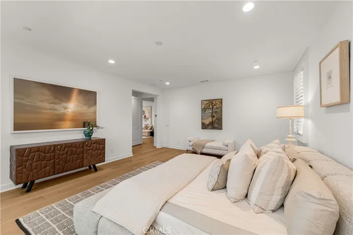 242 Sutters Ml, Irvine, California 92602