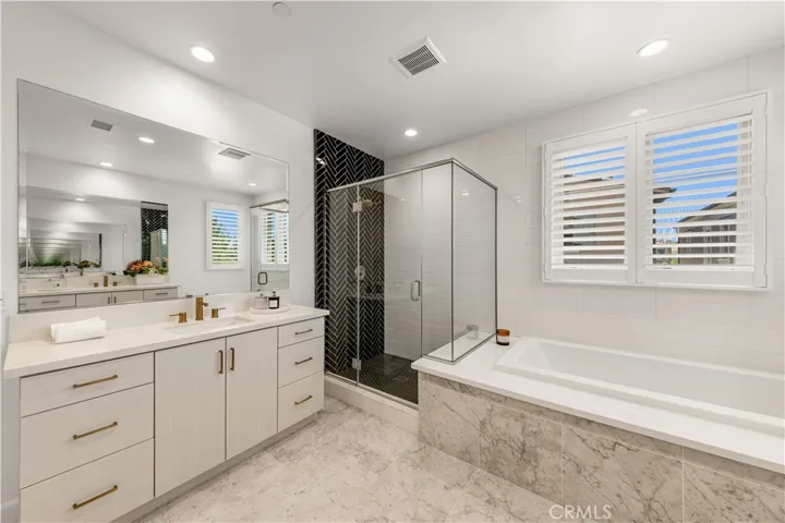 242 Sutters Ml, Irvine, California 92602