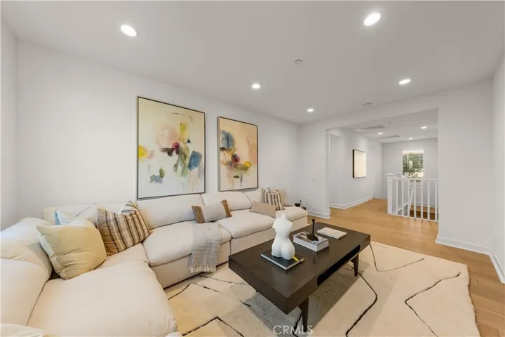 242 Sutters Ml, Irvine, California 92602