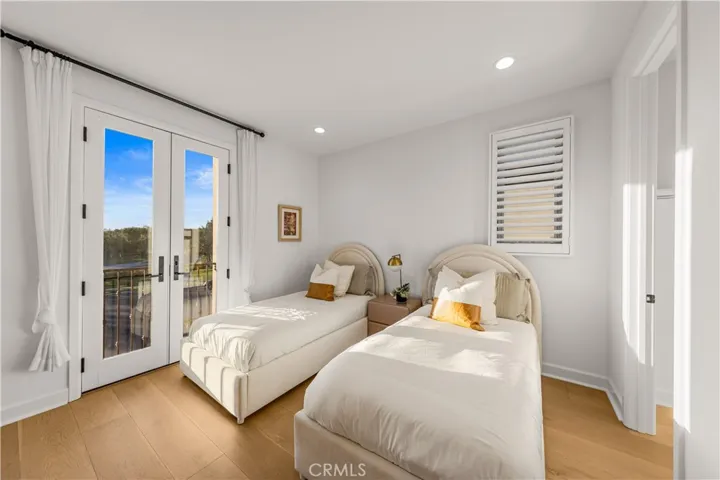 242 Sutters Ml, Irvine, California 92602