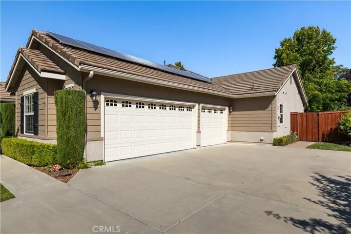 660 River Oaks, Paso Robles, California 93446