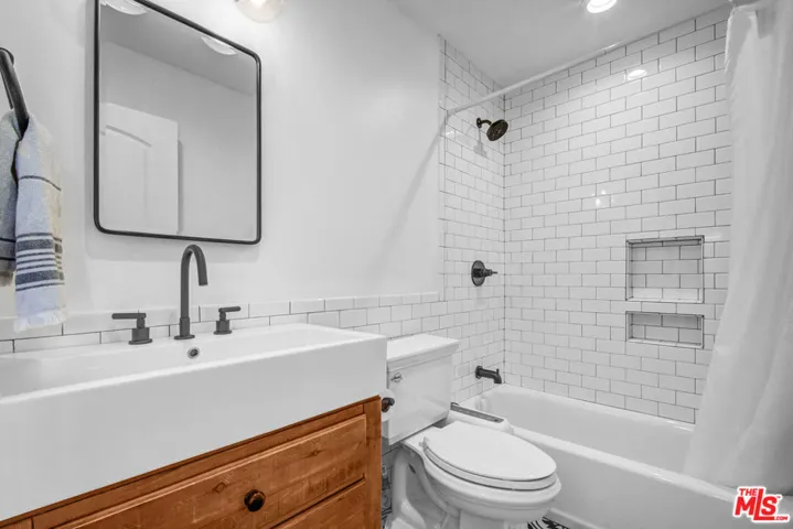 2855 Dunleer Place, Los Angeles, California 90064