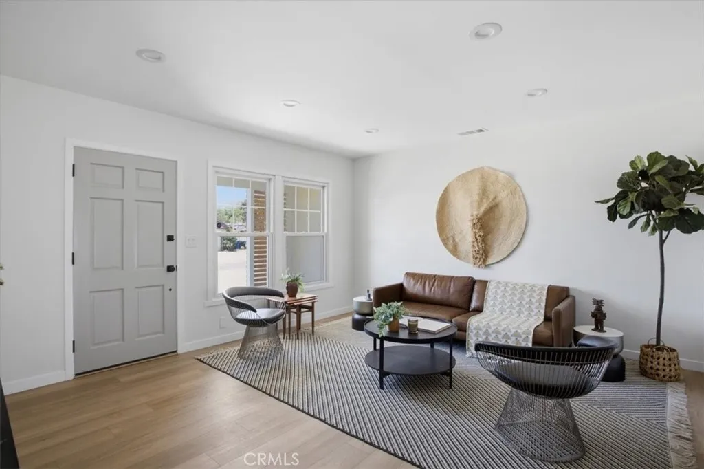 6140 Fulcher, North Hollywood, California 91606 — photo 5