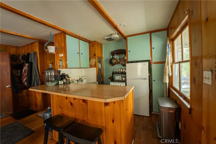 1842 Sparrow, Wrightwood, California 92397