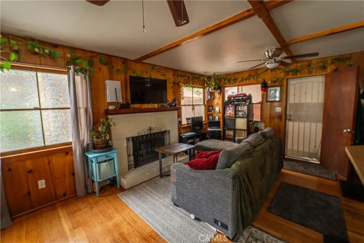 1842 Sparrow, Wrightwood, California 92397