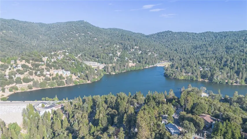310 Wylerhorn, Crestline, California 92325