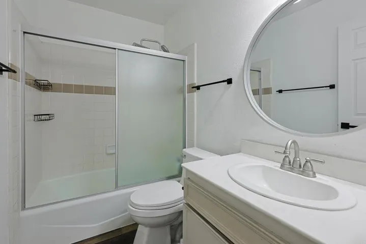 6931 Camino Revueltos, San Diego, California 92111