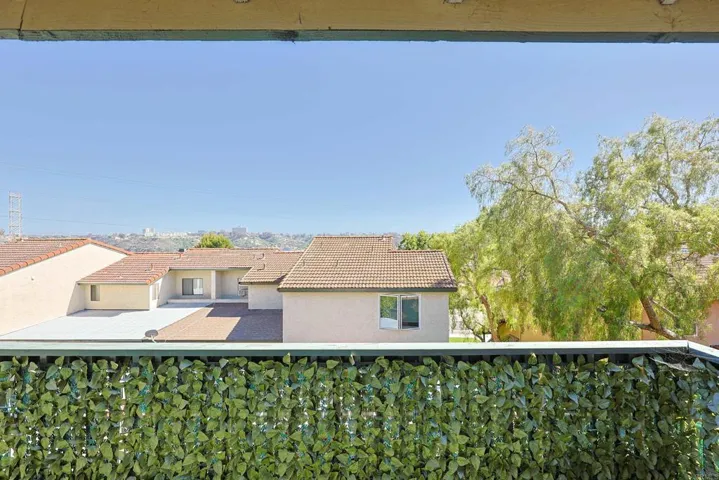 6931 Camino Revueltos, San Diego, California 92111