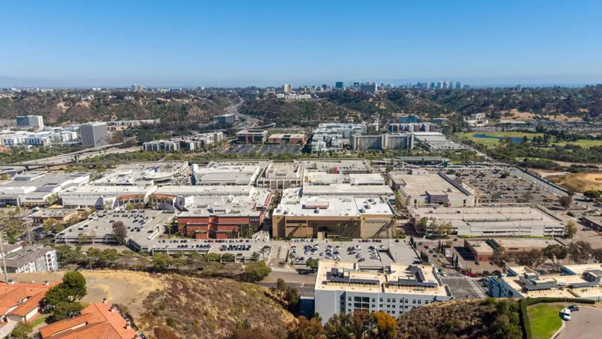 6931 Camino Revueltos, San Diego, California 92111