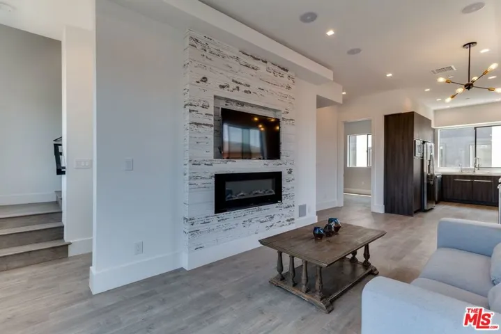 4826 1/2 Pickford Street, Los Angeles, California 90019