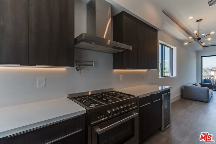 4826 1/2 Pickford Street, Los Angeles, California 90019