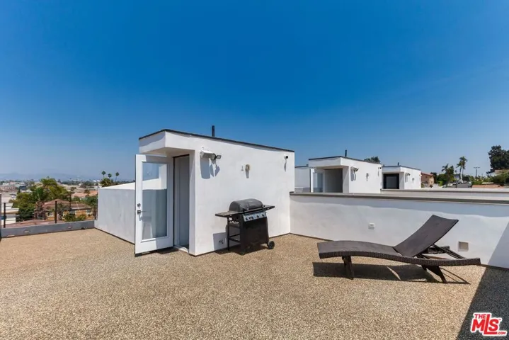 4826 1/2 Pickford Street, Los Angeles, California 90019