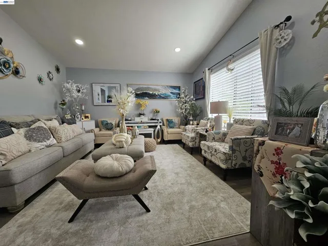 20 Dunes Way, Antioch, California 94509-6060