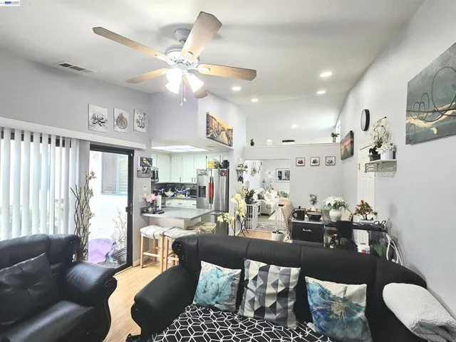 20 Dunes Way, Antioch, California 94509-6060
