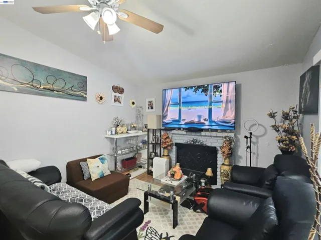 20 Dunes Way, Antioch, California 94509-6060