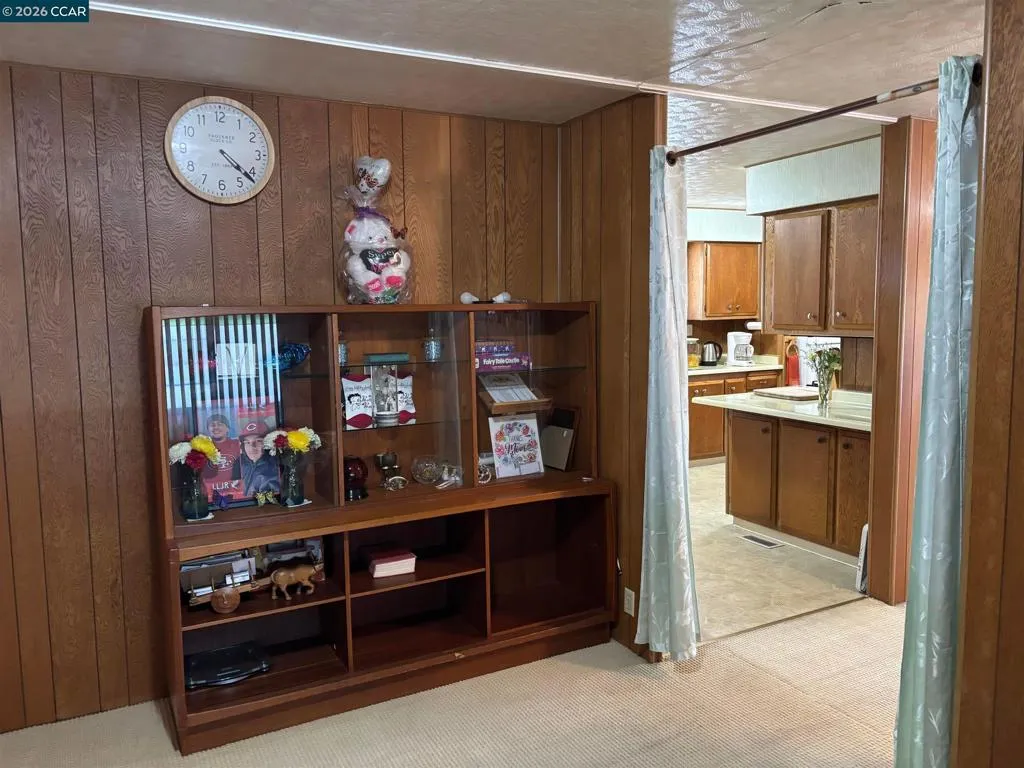 Multi Purpose Room X Kitchen