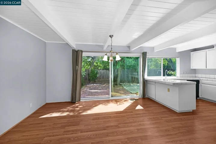 1952 Oak Grove Rd, Walnut Creek, California 94598