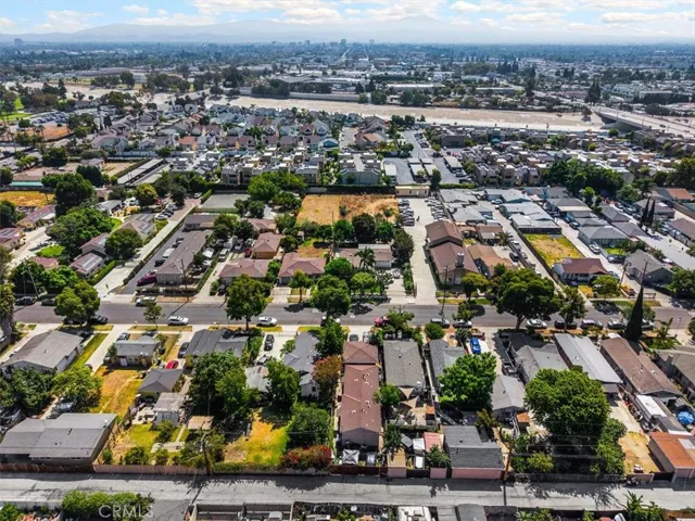 304 N Susan A And B, Santa Ana, California 92703