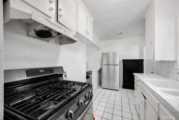 304 N Susan A And B, Santa Ana, California 92703