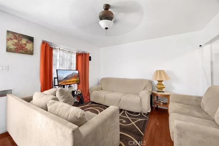304 N Susan A And B, Santa Ana, California 92703