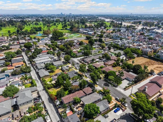 304 N Susan A And B, Santa Ana, California 92703