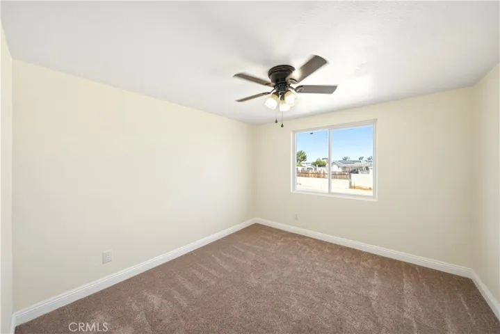 11498 Shahaptain, Hesperia, California 92345