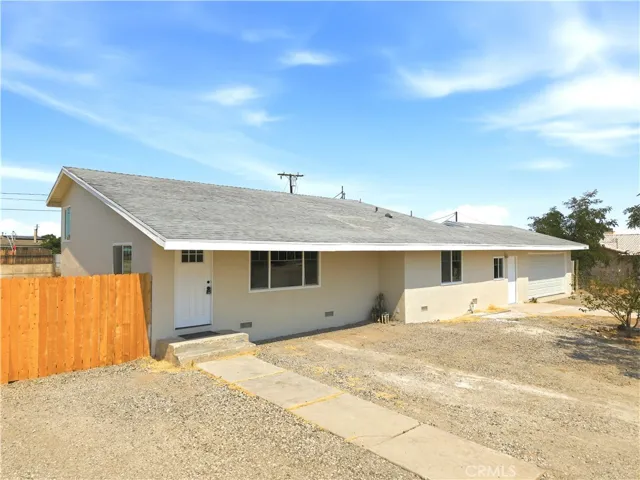 11498 Shahaptain, Hesperia, California 92345