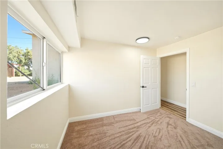 11498 Shahaptain, Hesperia, California 92345